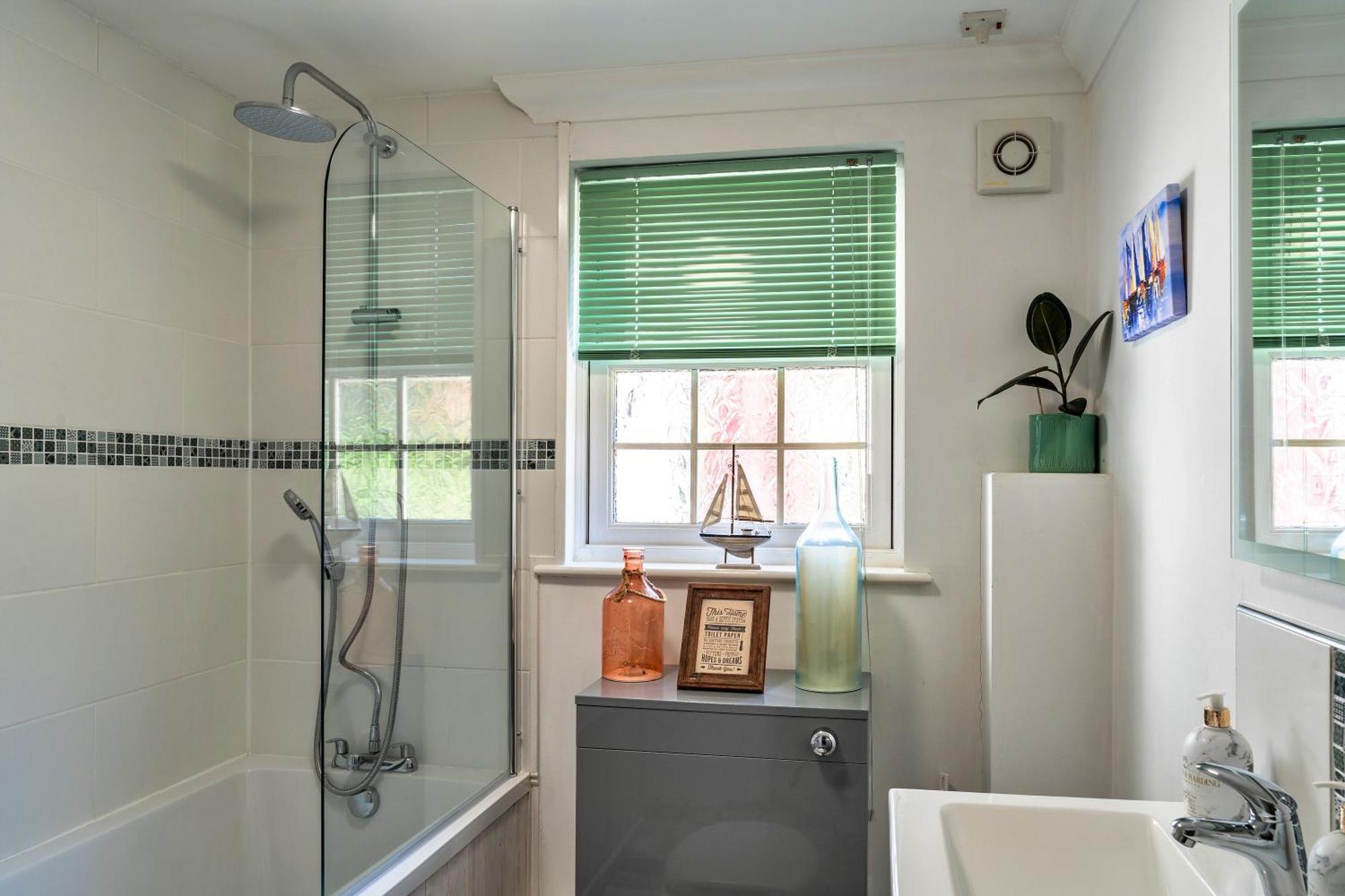 Finest Retreats - Nicely Tucked Away Cottage ทอร์พอยท์ ภายนอก รูปภาพ